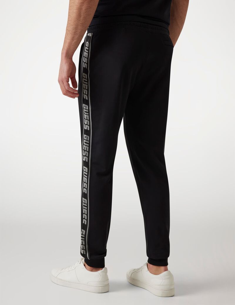 guess joggers pant