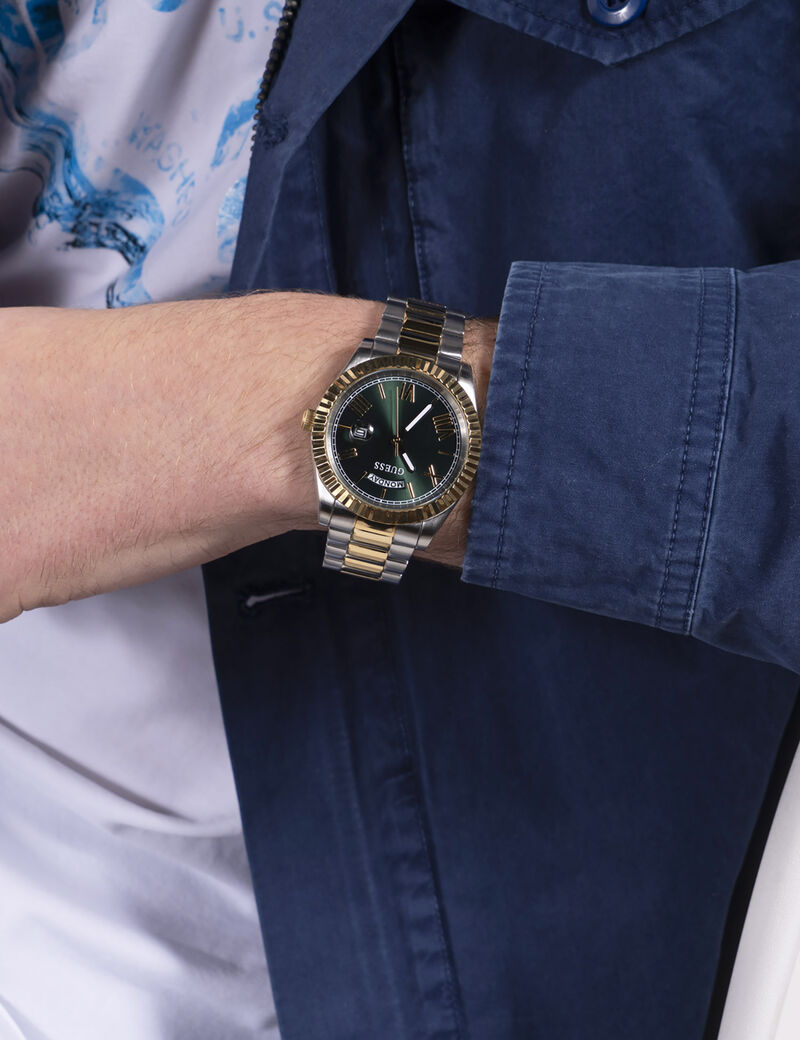 Connoisseur Analog Watch