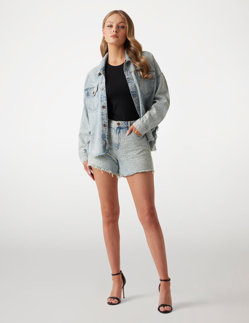 شورت جينز بنقاط البولكا وحجر الراين