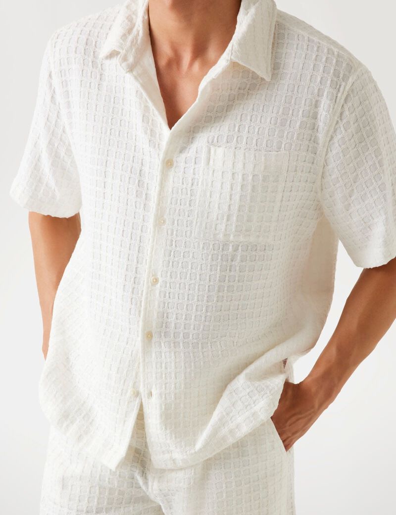 Checked texture shirt