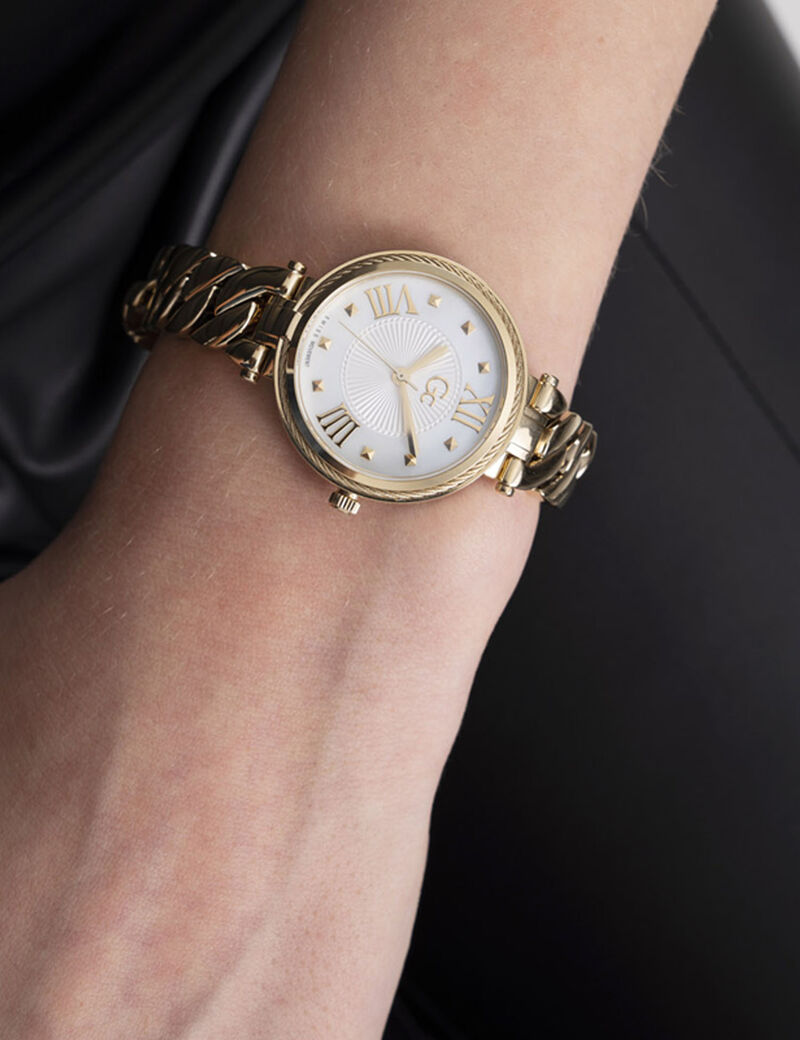 Gc Analog Watch