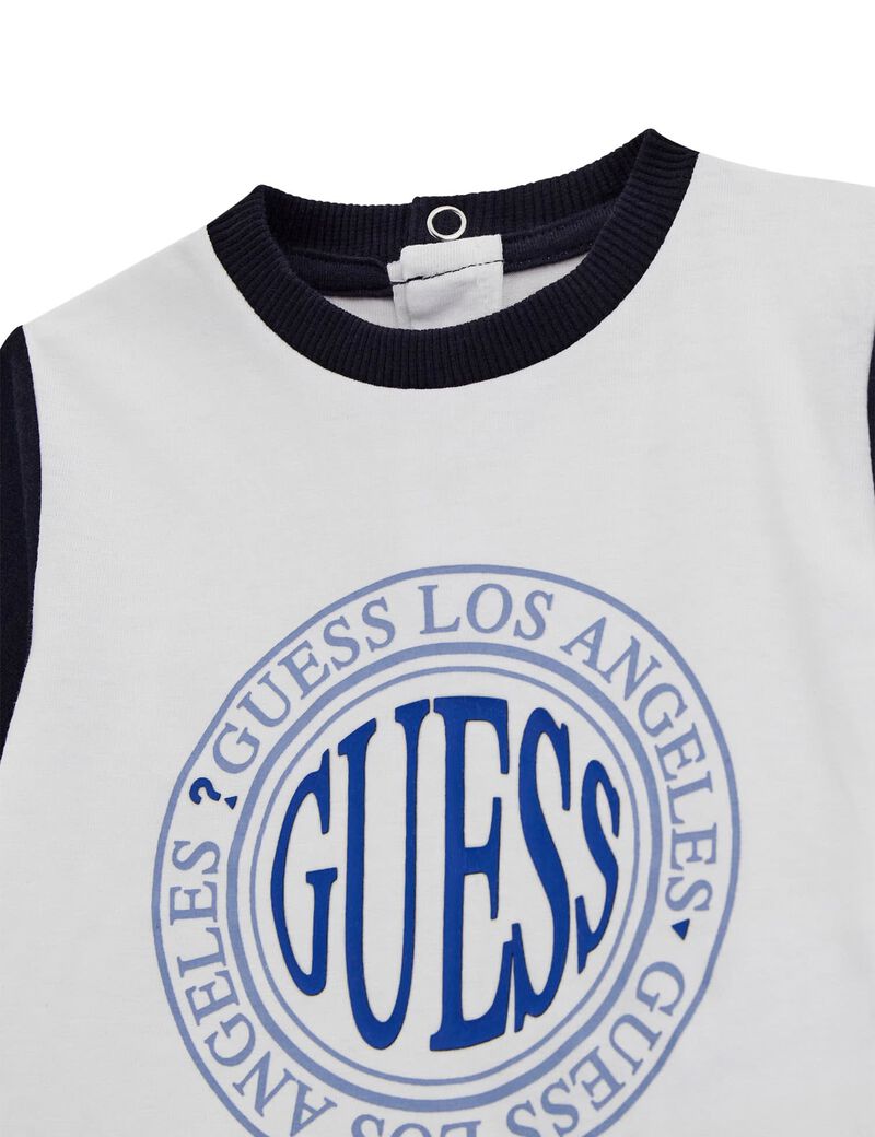 Tshirts + active shorts