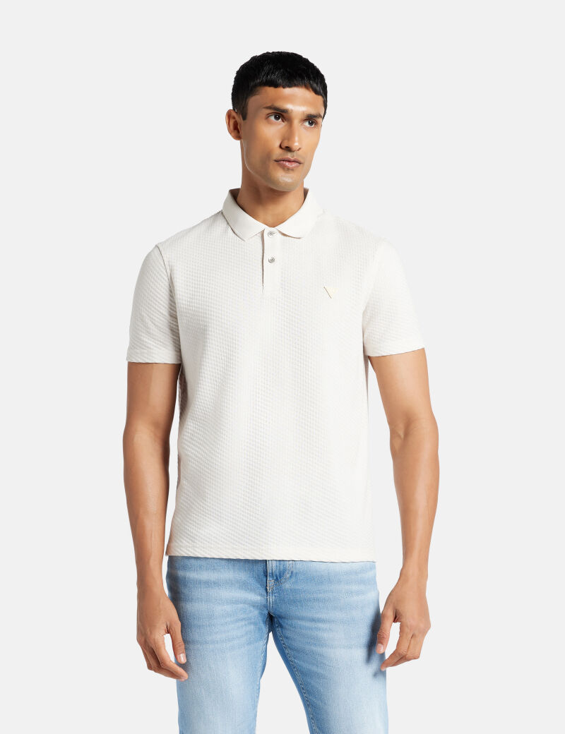 Small triangle polo