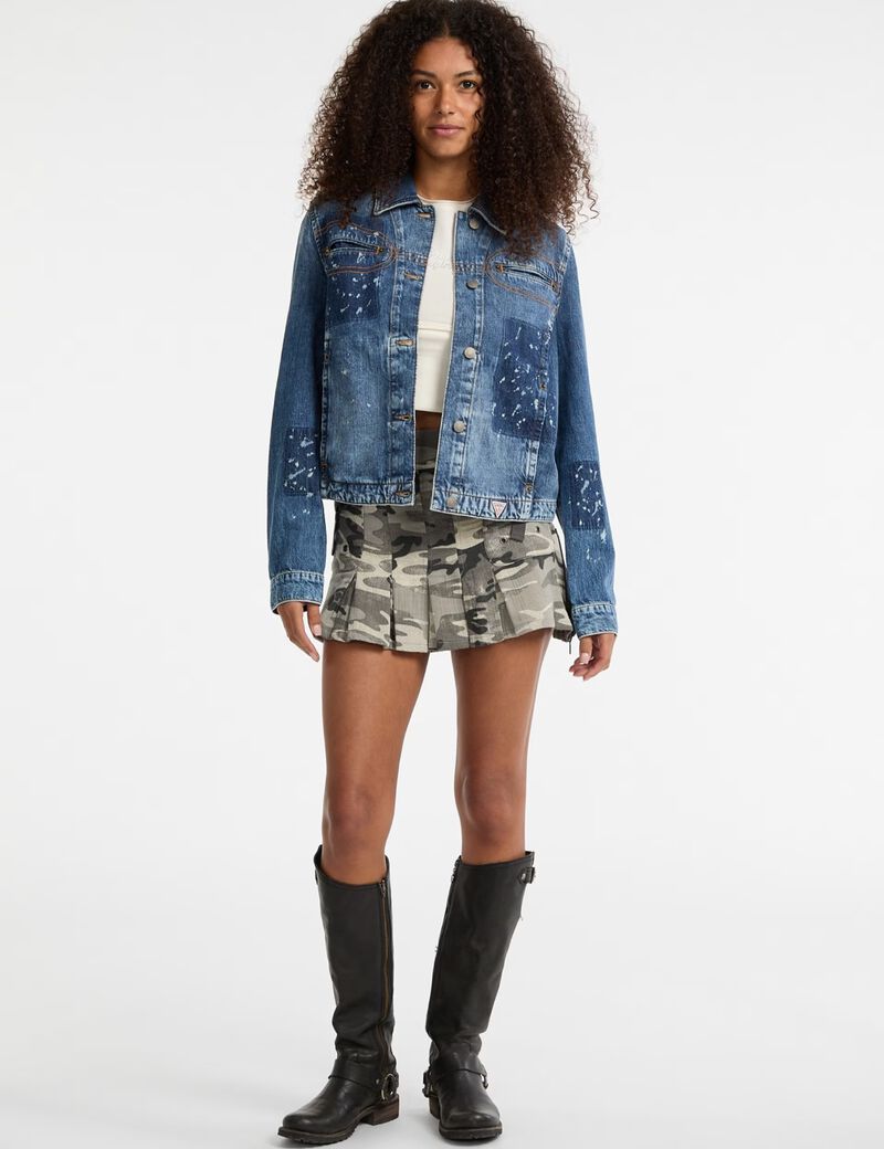 جاكيت جينز بمقاس عادي