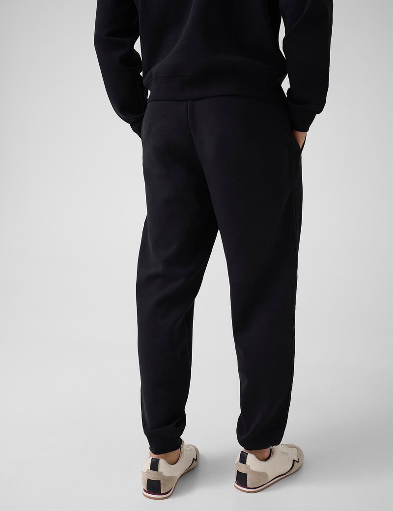 Side logo joggers