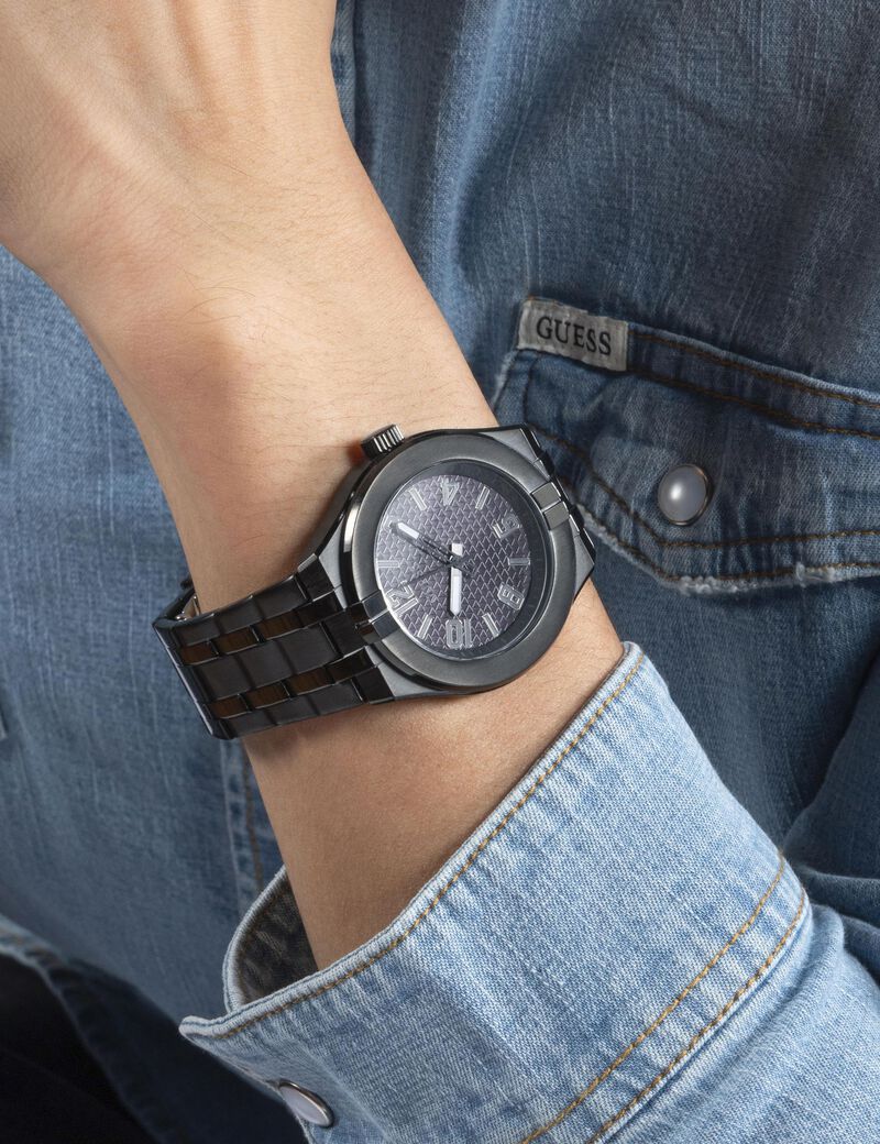 Black Quartz Analog Stainless Steel Watch
