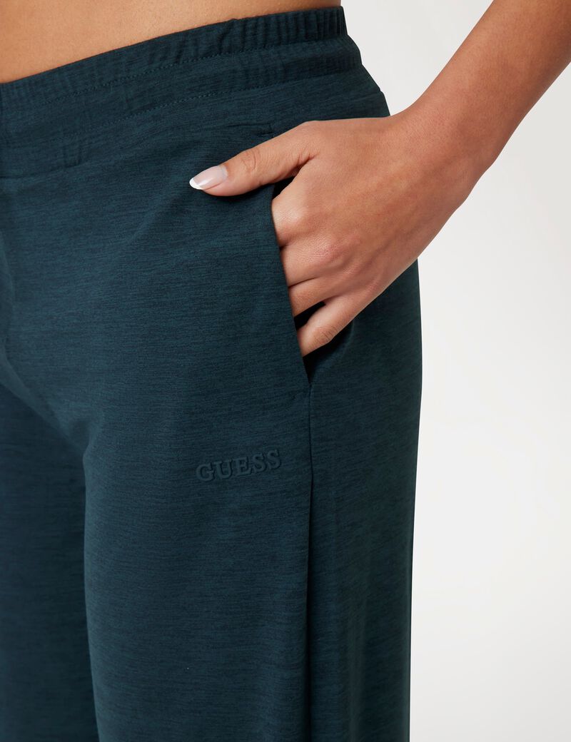 Wide-leg sweatpants