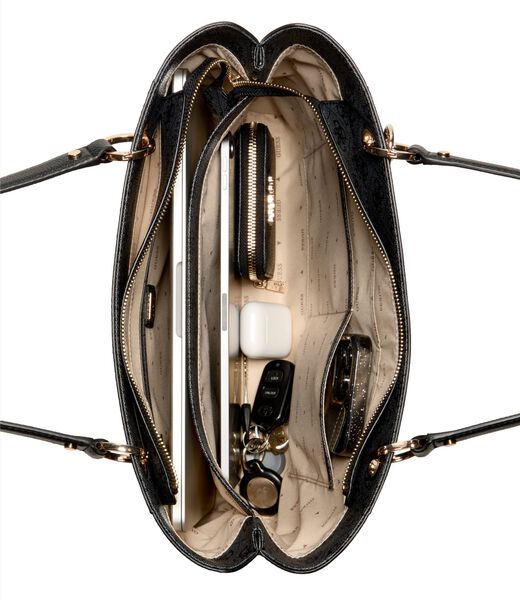 Noelle 4G Logo Shoulder Bag