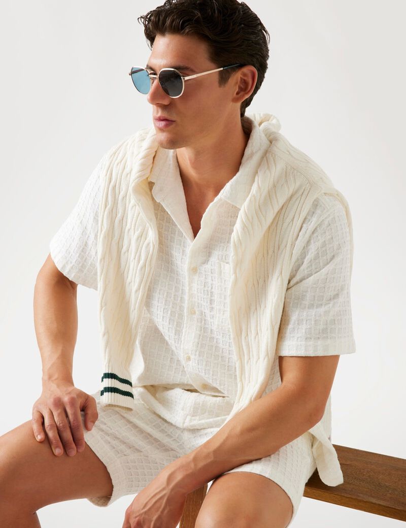 Checked texture shirt