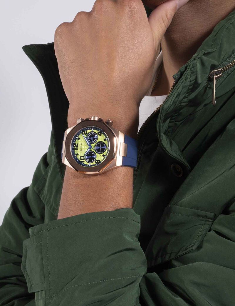 ساعة أنالوج متعددة الوظائف