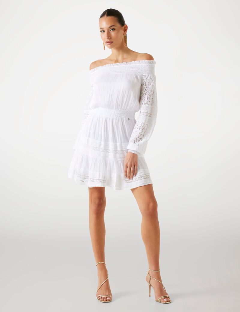 فستان قصير من الحرير المخلوط بدون أكتاف