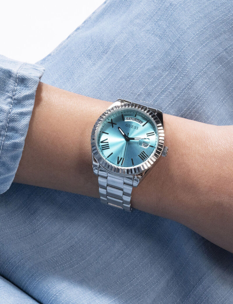 Connoisseur Analog Watch