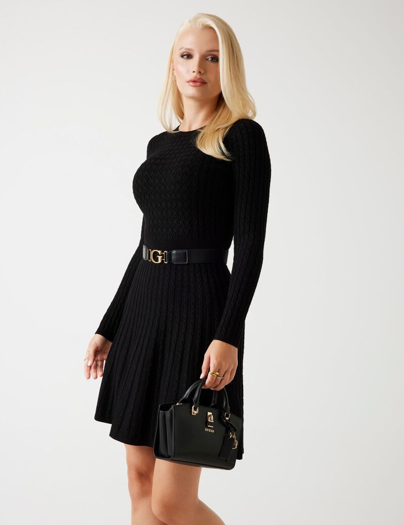 فستان محبوك بتصميم الكابل