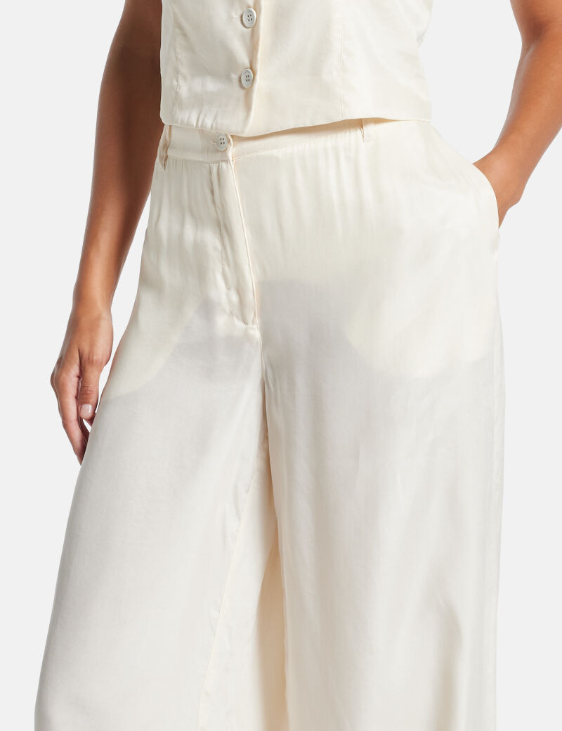 بنطلون واسع الساق من قماش التويل