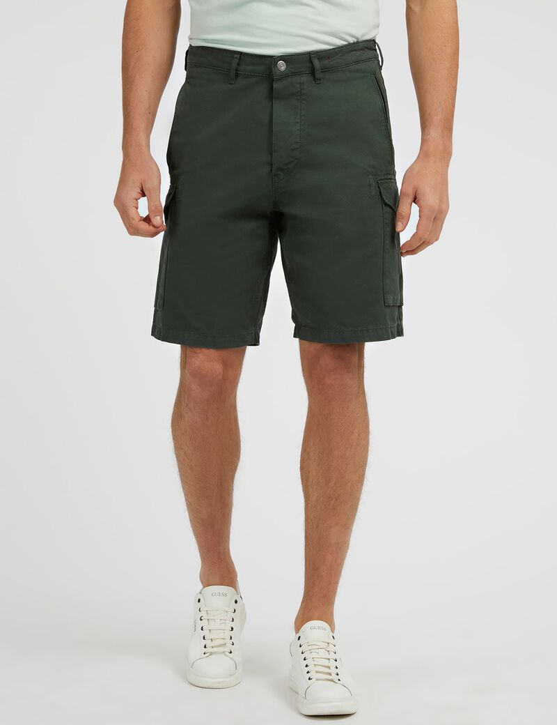 Cargo pockets shorts