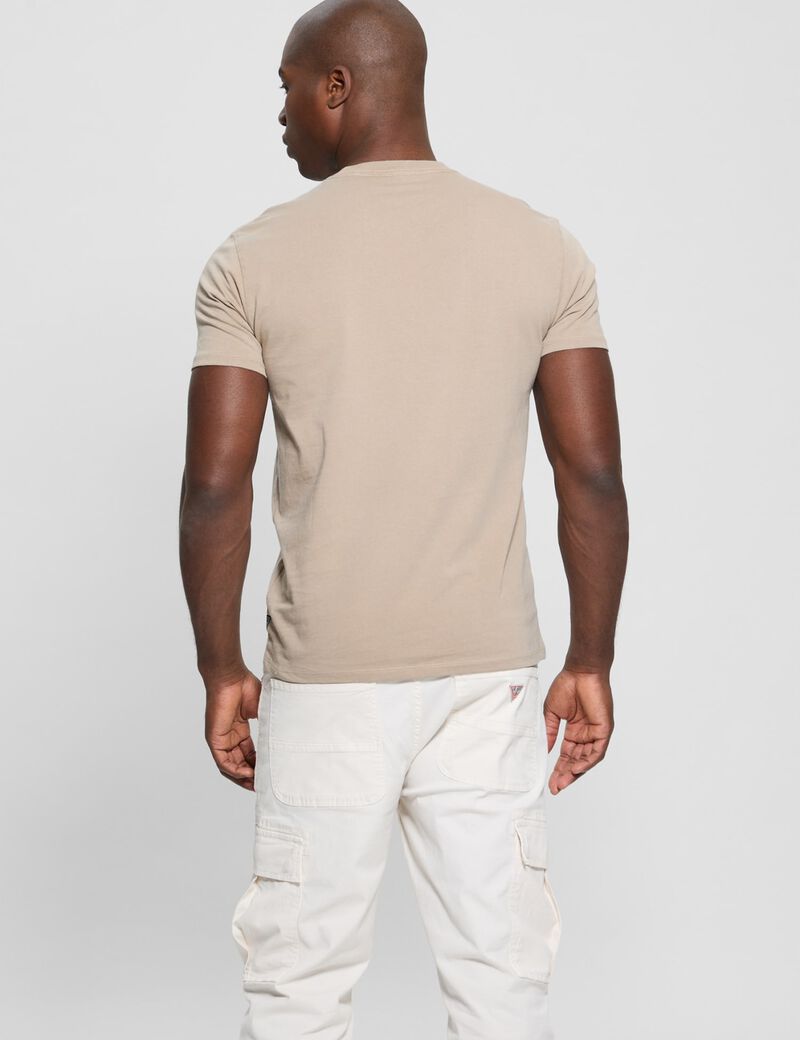 Front logo T-shirt