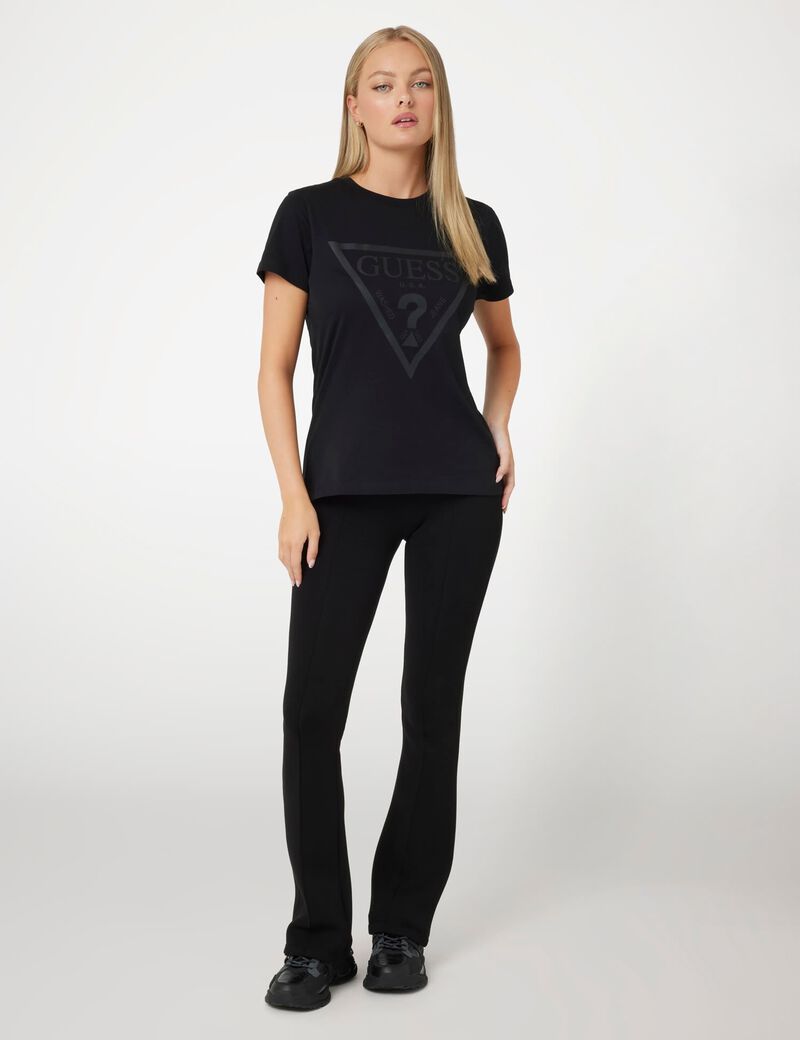 Front logo t-shirt