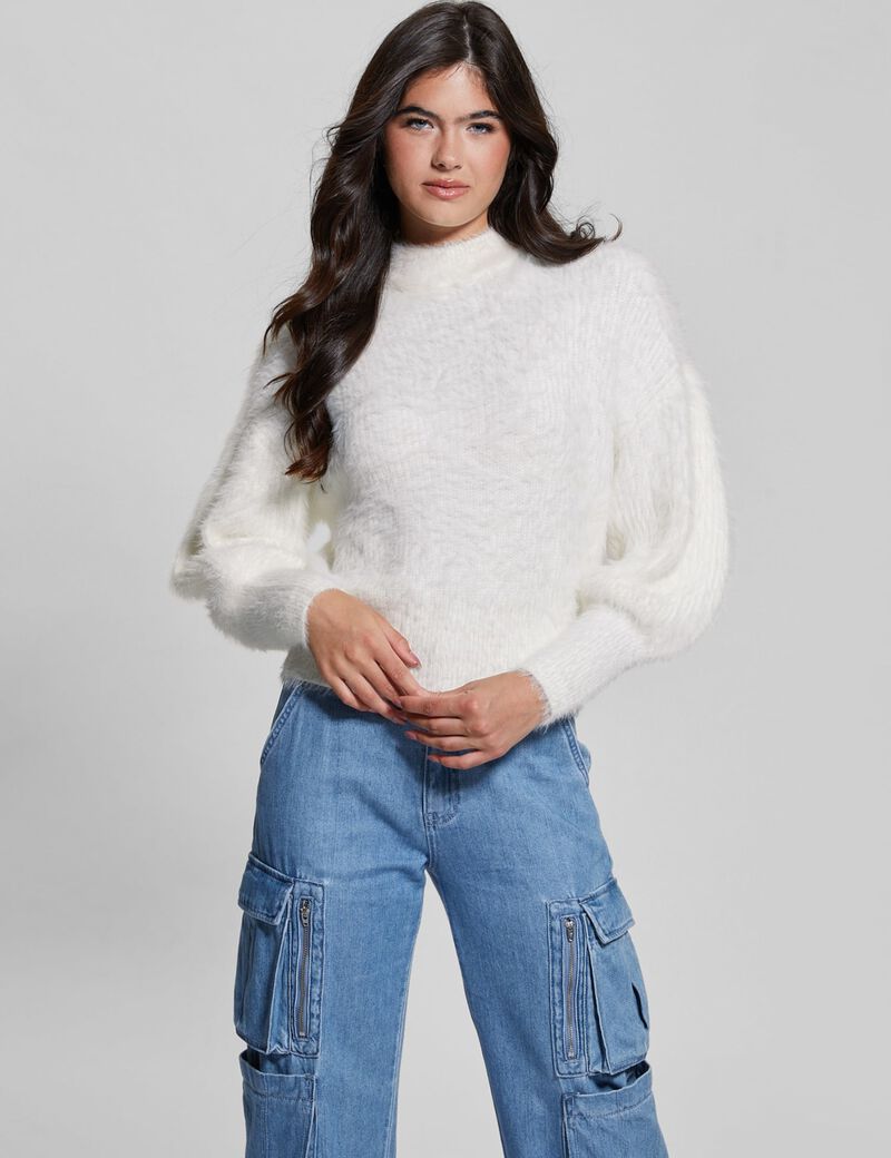 Crew neck fuzzy yarn sweater