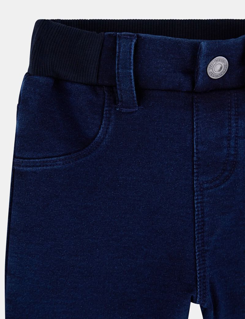 T-shirt and denim pant set