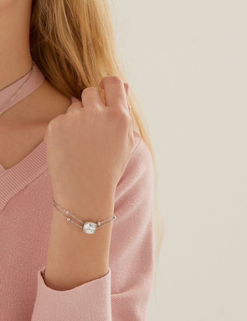 سوار فضي يتكون من سلسلتين