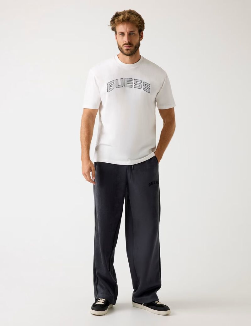 Front logo t-shirt