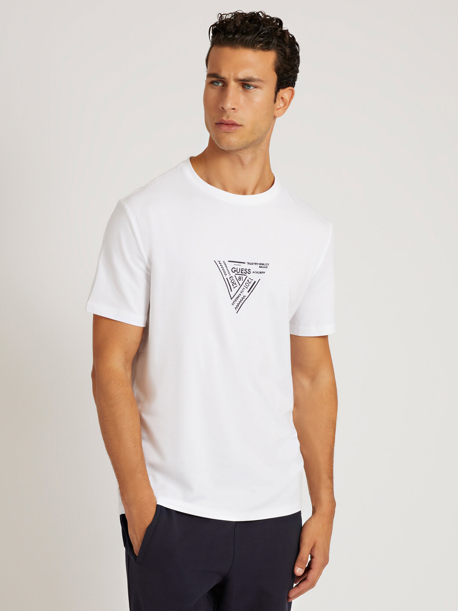 Guess printed store t shirt