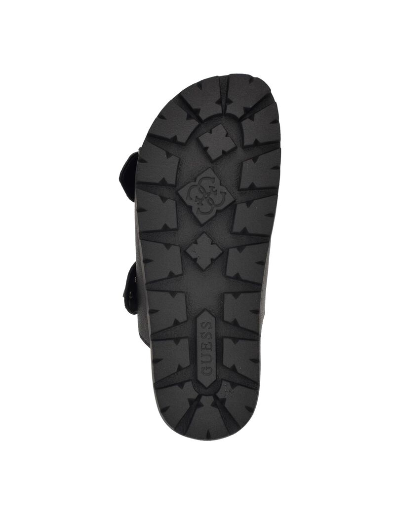 Fasten suede sandals