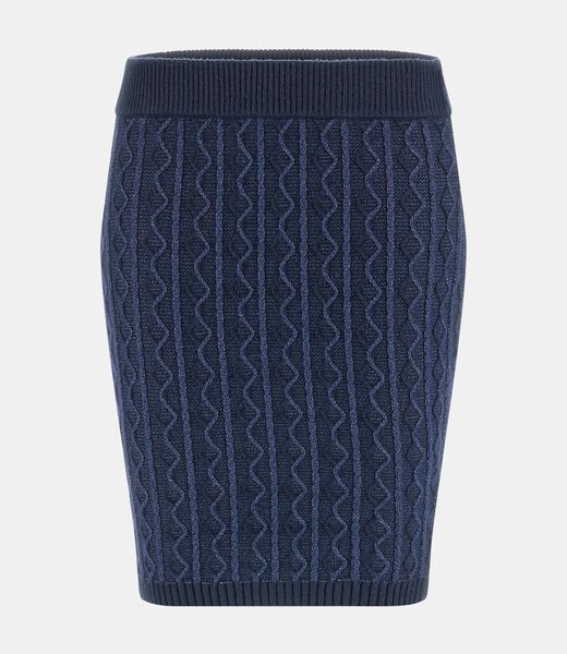 تنورة قصيرة من سترة متماسكة