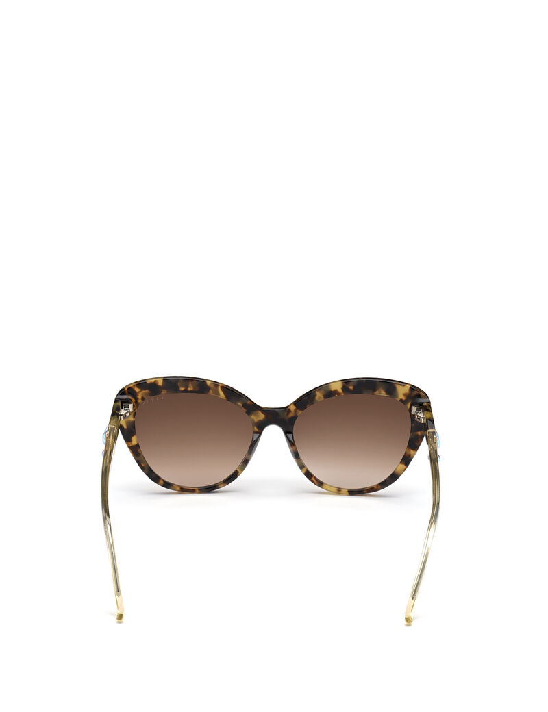 نظارة شمسية بتصميم عين القطة