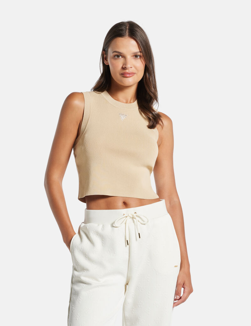 قميص بدون أكمام مثلث صغير