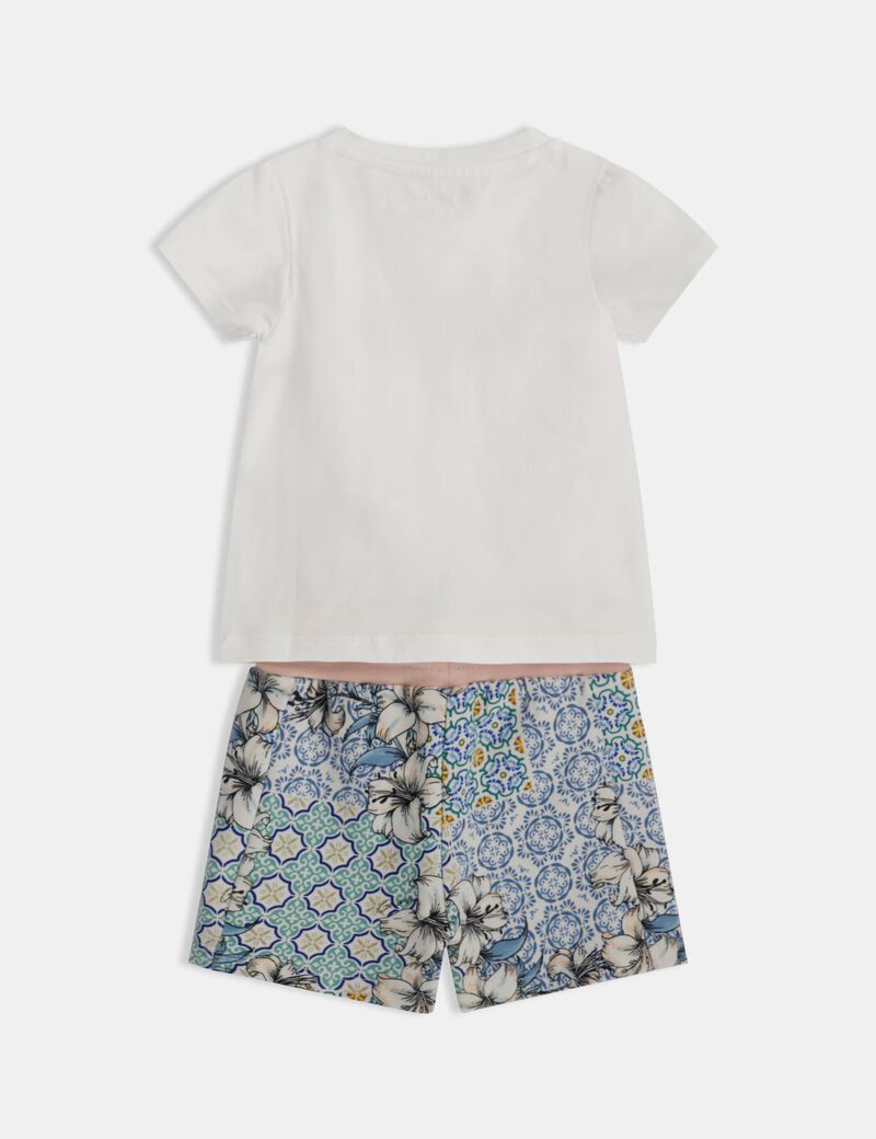 T-shirt and shorts active set