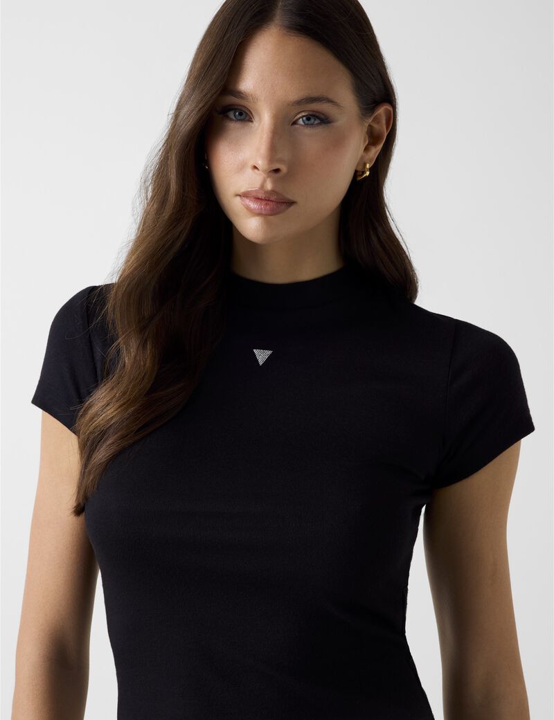 guess triangle logo t shirt