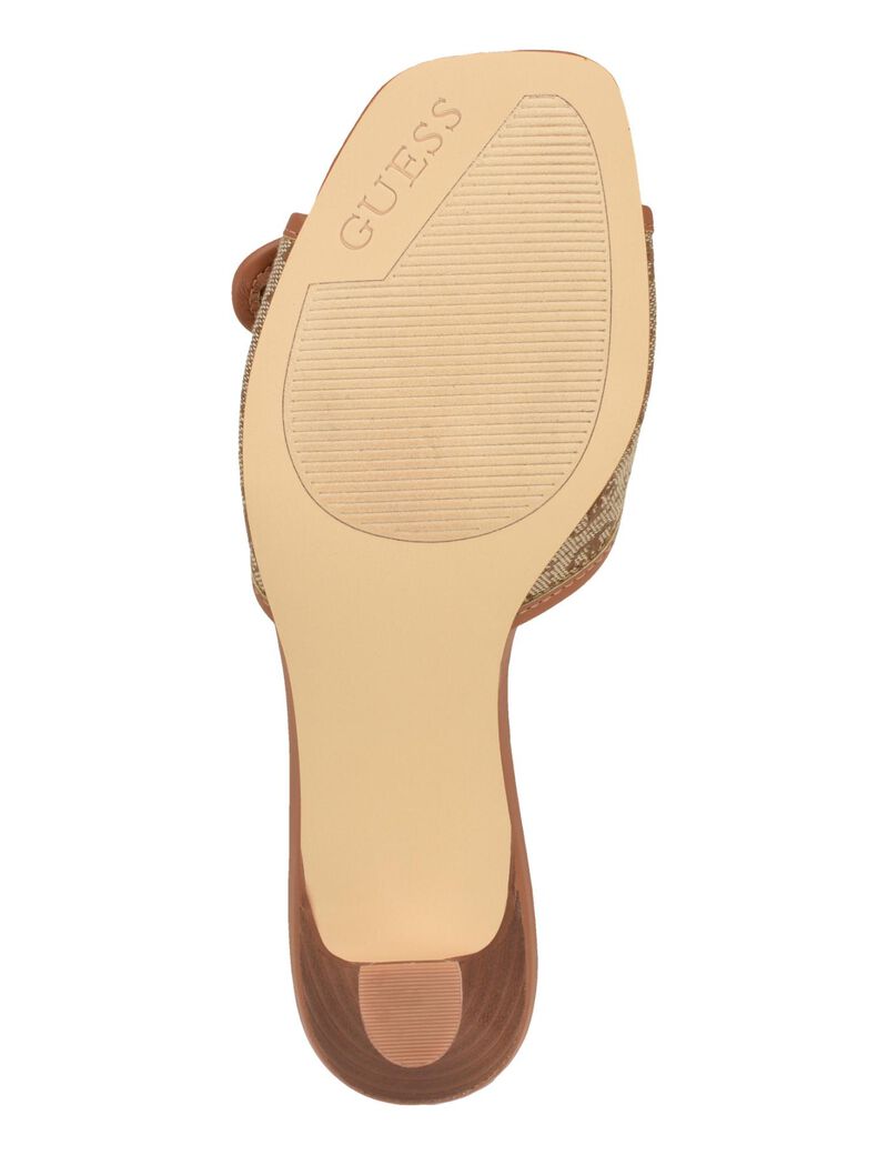 Dista Buckled Logo Kitten Heels