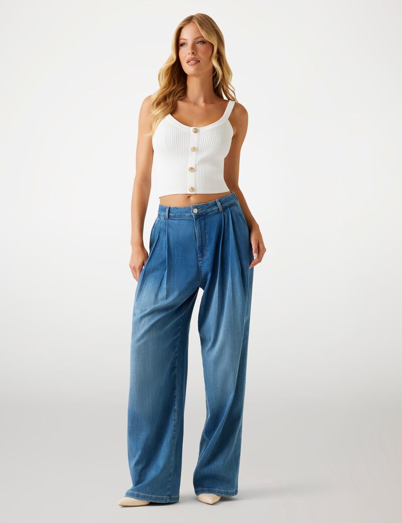 قميص بدون أكمام محبوك