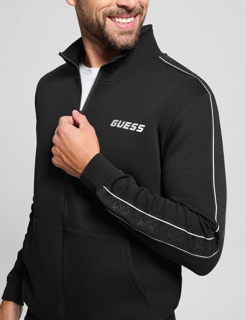 سويت شيرت بشعار جانبي