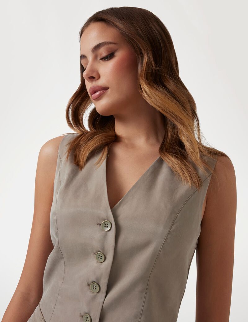 سترة من قماش قطني مائل