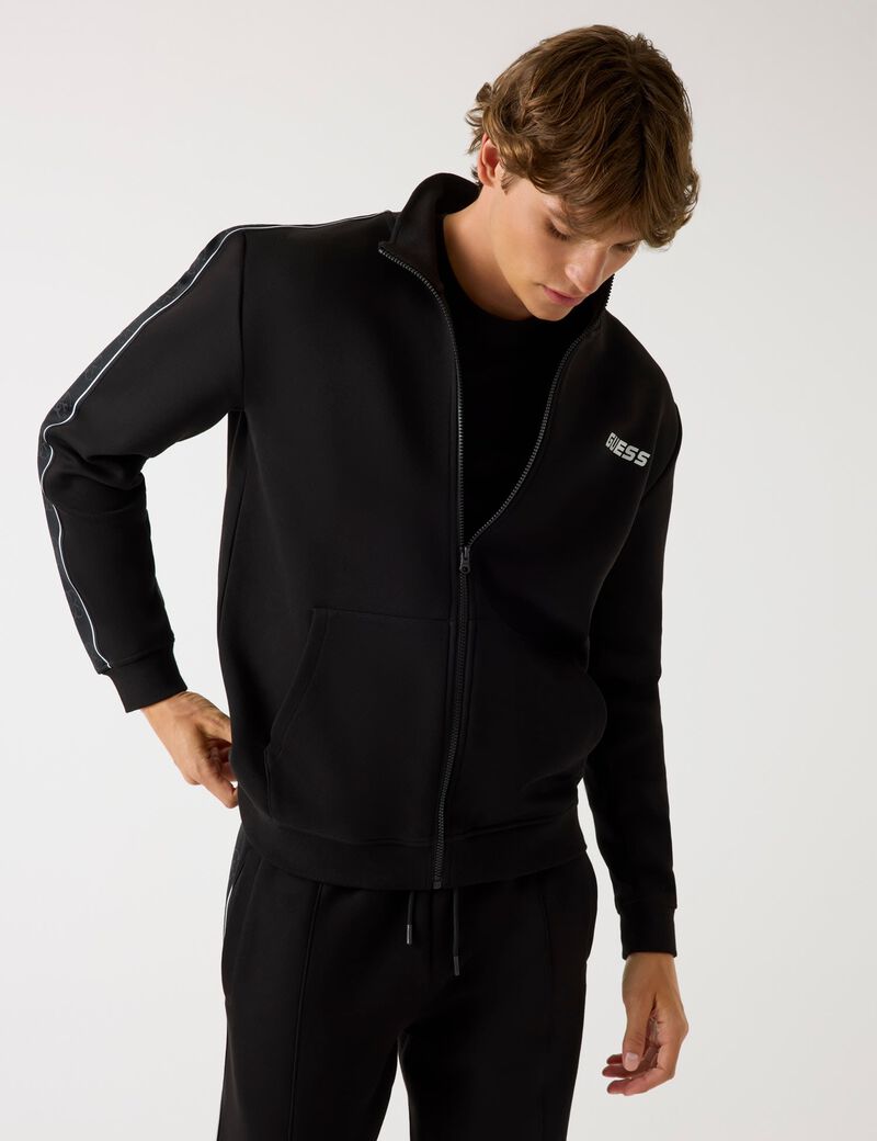 سويت شيرت بشعار جانبي