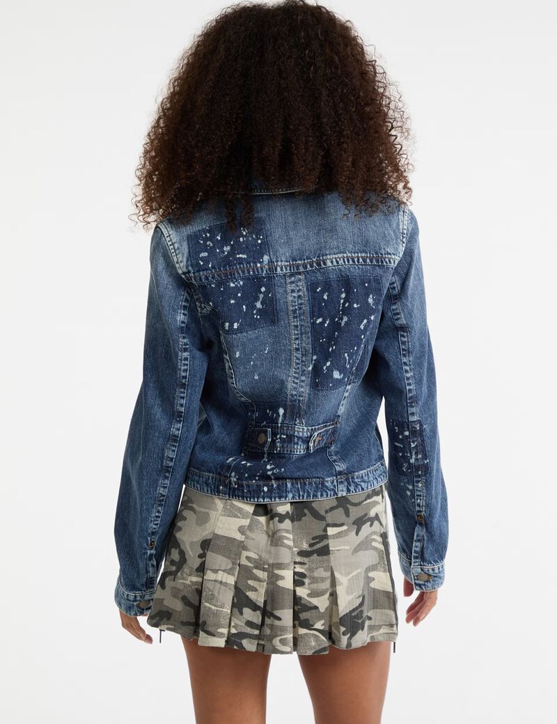 جاكيت جينز بمقاس عادي