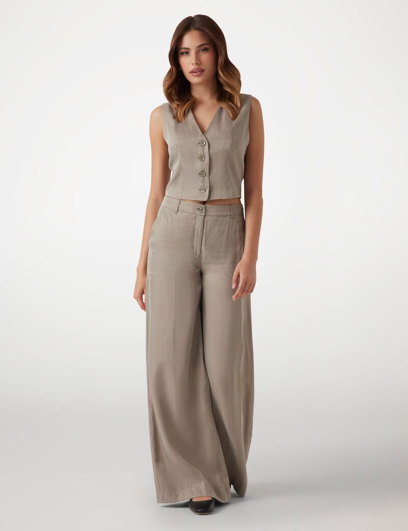 سترة من قماش قطني مائل