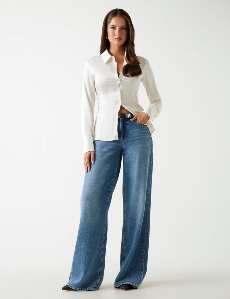 Slim-fit satin shirt