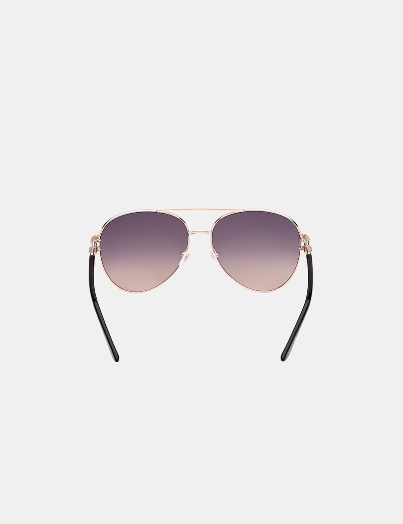 Pilot sunglasses