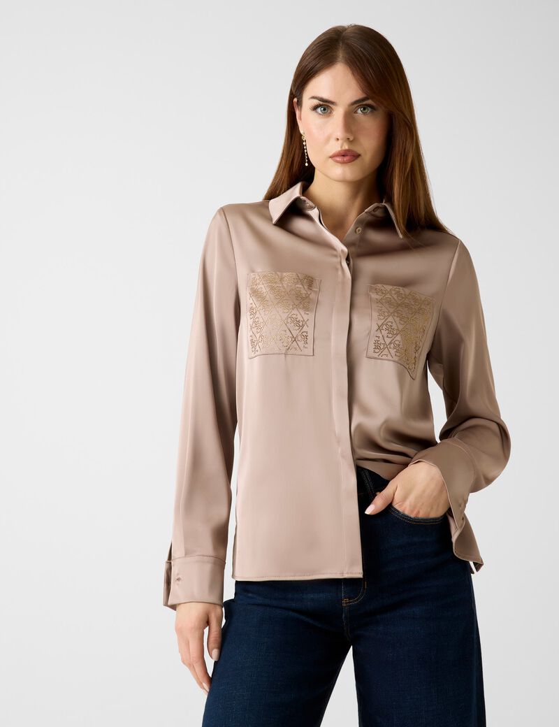 Regular fit shirt