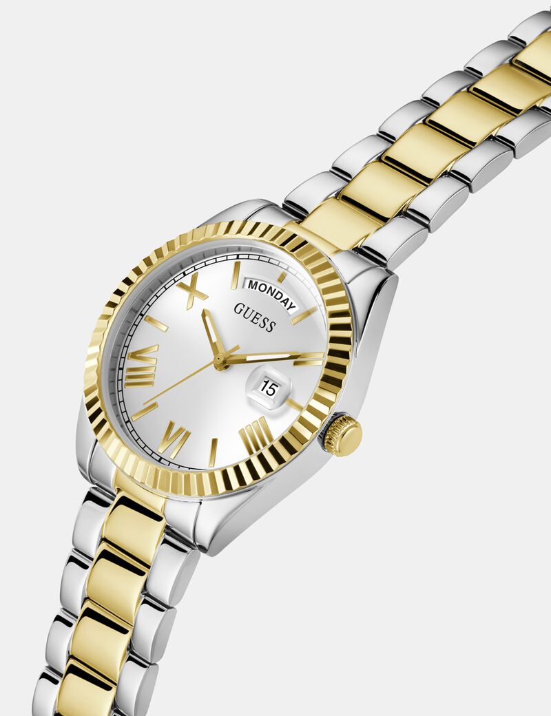 Analogue watch with date function