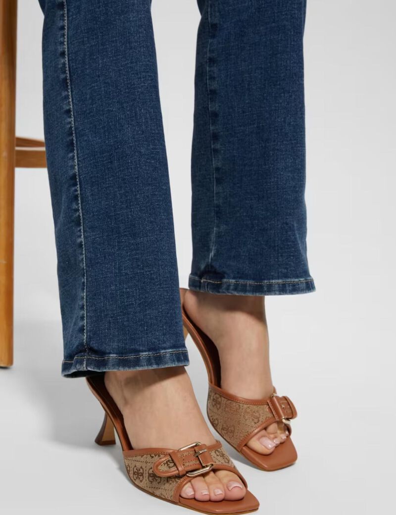 Dista Buckled Logo Kitten Heels