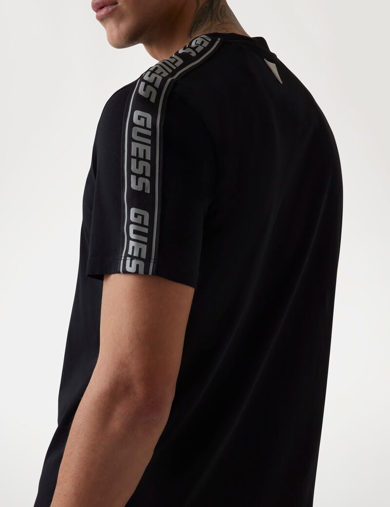 Front logo stretch t-shirt