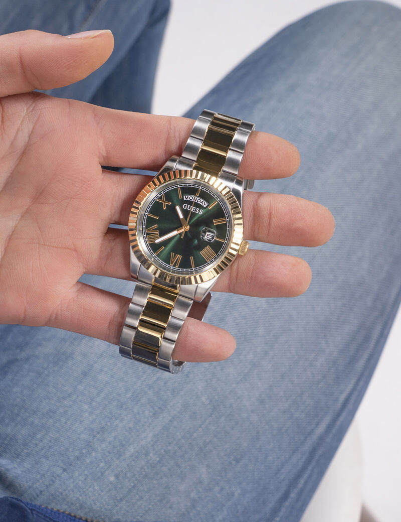 Connoisseur Analog Watch