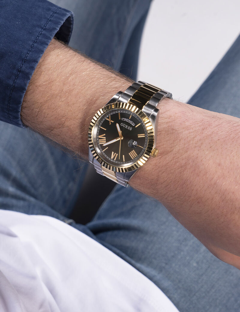 Connoisseur Analog Watch