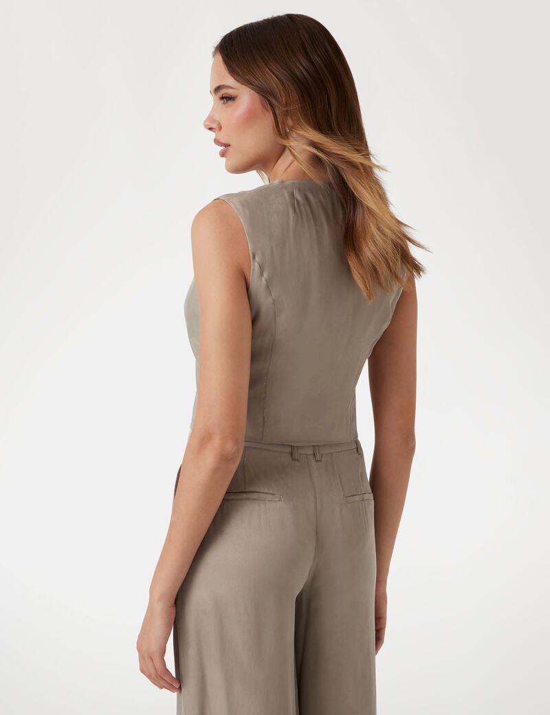 سترة من قماش قطني مائل