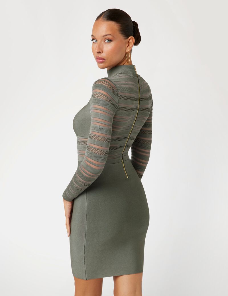 فستان مارسيانو قصير الأكمام