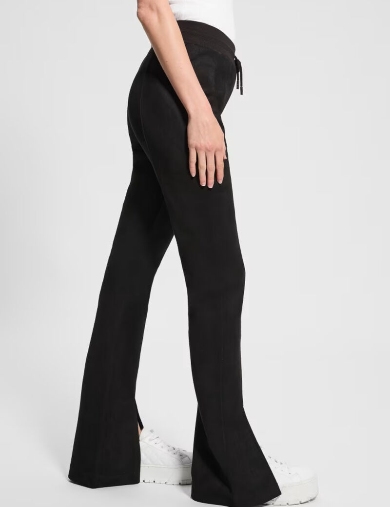 بنطال رياضي من جلد الغزال سكوبا